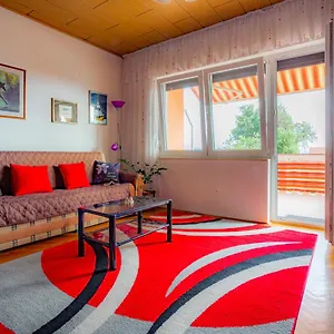 Apartament Brucker, Kožino