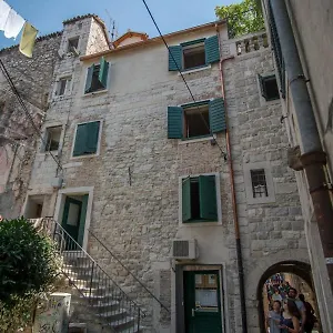 Jr Luxury Guesthouse2 Gasthof Split
